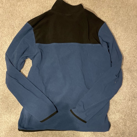 The North Face Charcoal Fleece Jacket - Picture 3 of 3